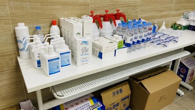 上海托马斯实验学校专用防疫物资存放室。