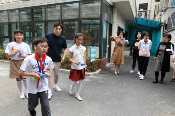 在校外活动天地中发挥育人独特优势