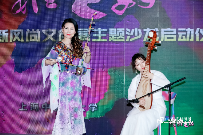 晓辉二胡艺术新风尚文创展主题沙龙在中医大启动 在美中陶冶校园文化