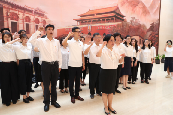 党史学习教育│组合党课、重温誓言，他们在此凝聚奉献黄浦教育的力量
