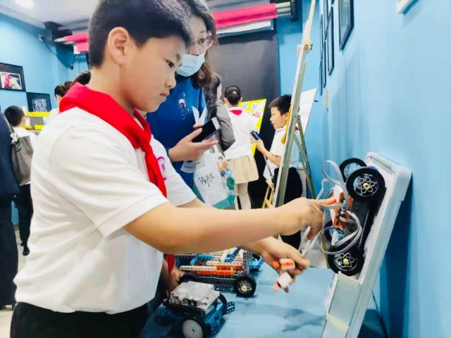 人人都是“梦想改造家”！一所普通小学为何要坚持创造教育40年