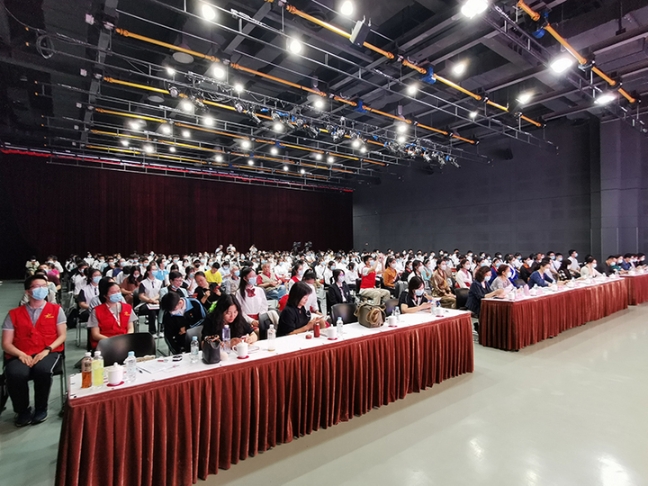 一堂在中华艺术宫的党课——上海中职生“少年工匠心向党”系列活动在中华艺术宫举办