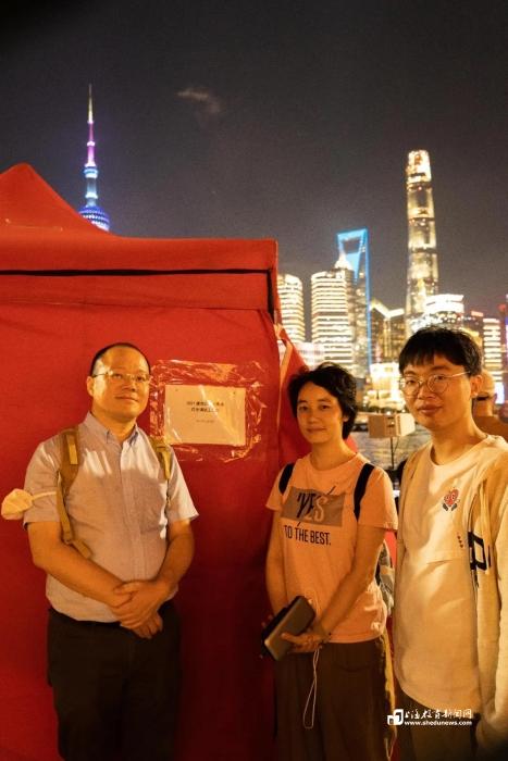 这支复旦团队用“灯光”穿梭“时光” 在浦江两岸“书写”百年大党和光荣之城的故事
