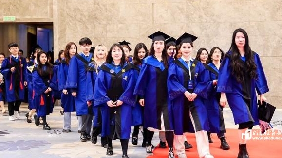 从“上海之源”向四海启程！上海交大文创学院在广富林举行研究生毕业典礼